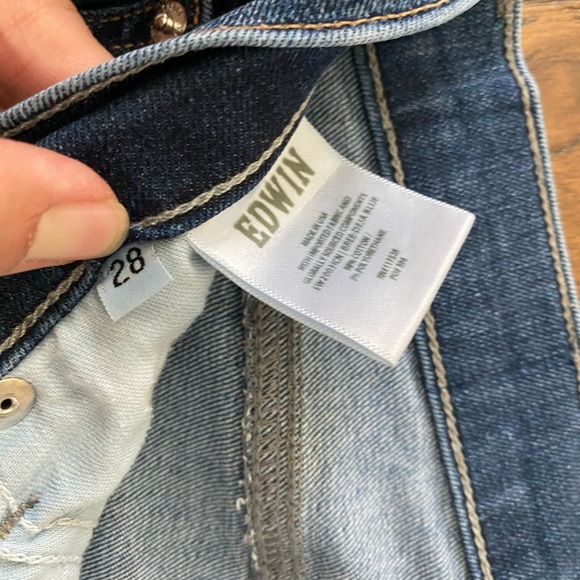 Edwin high rise Straight Cropped Raw Hem Denim size 28 - Picture 5 of 5